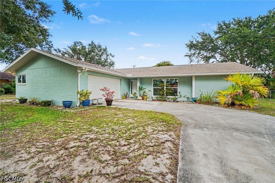2215 SE 8th St., Cape Coral, FL 33990