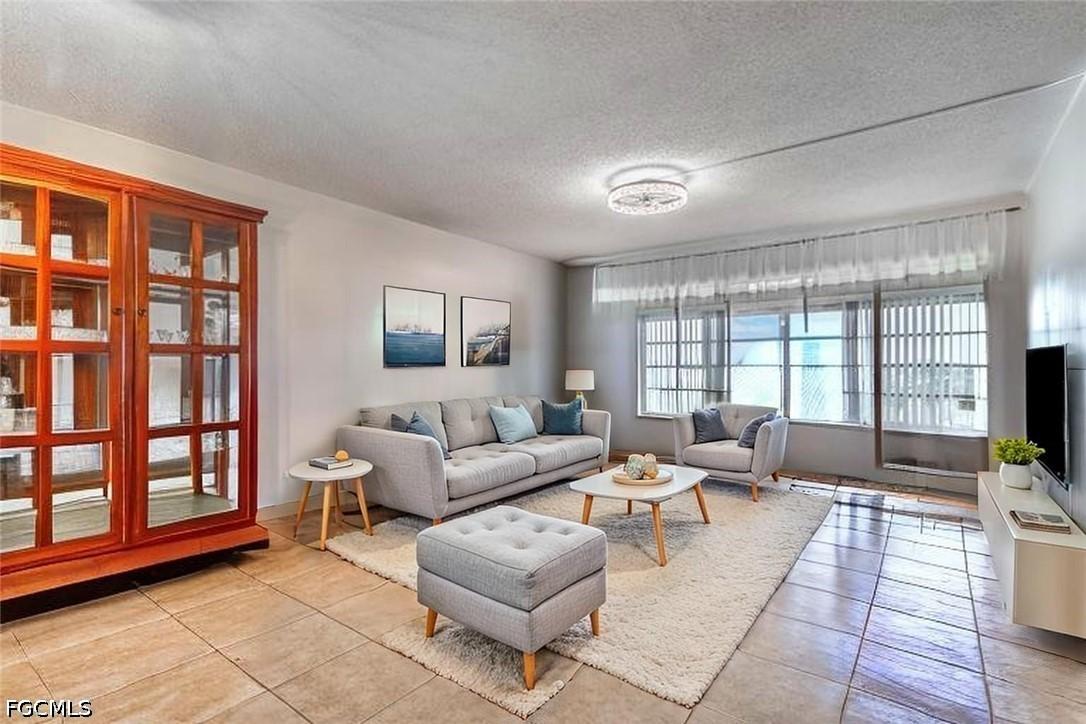 1828 Pine Valley Dr. #309, Fort Myers, FL 33907