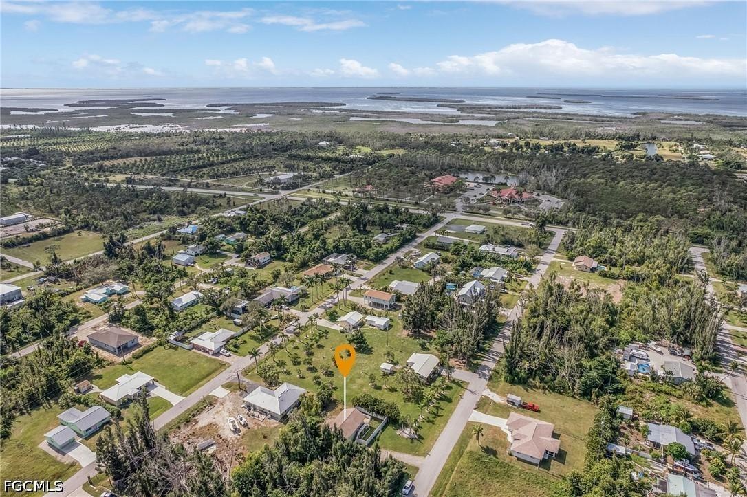 6572 Fuller Dr., Bokeelia, FL 33922