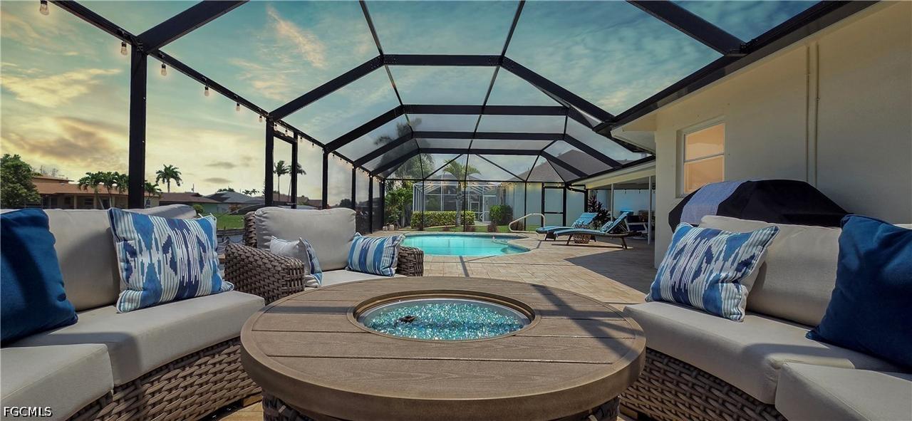 2926 SE 11th Pl., Cape Coral, FL 33904