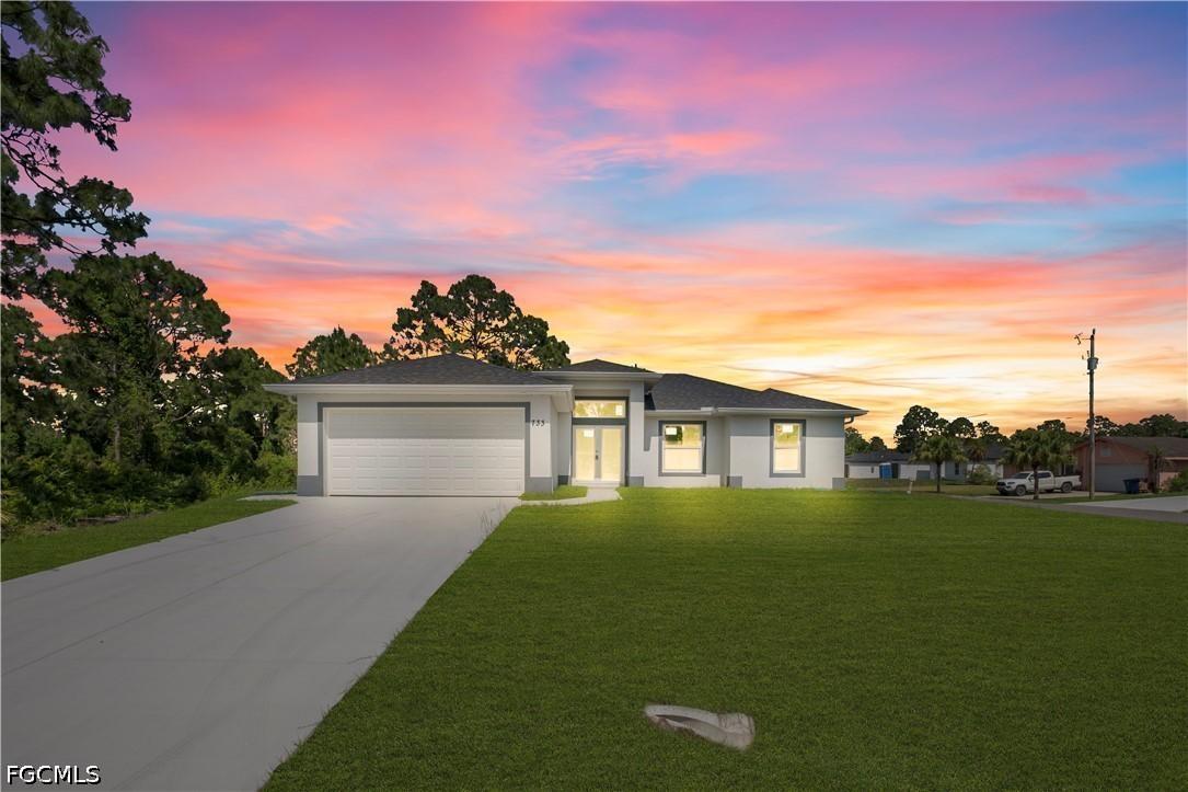 733 Dante Ave., Lehigh Acres, FL 33974