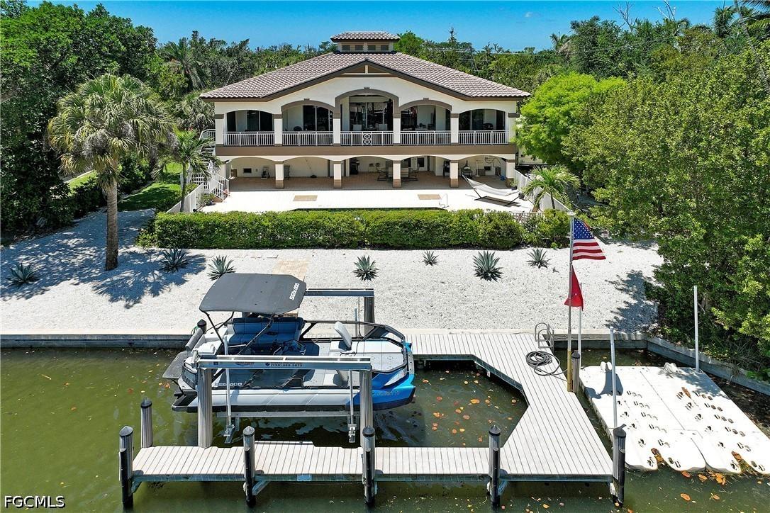 1066 Bailey Rd., Sanibel, FL 33957