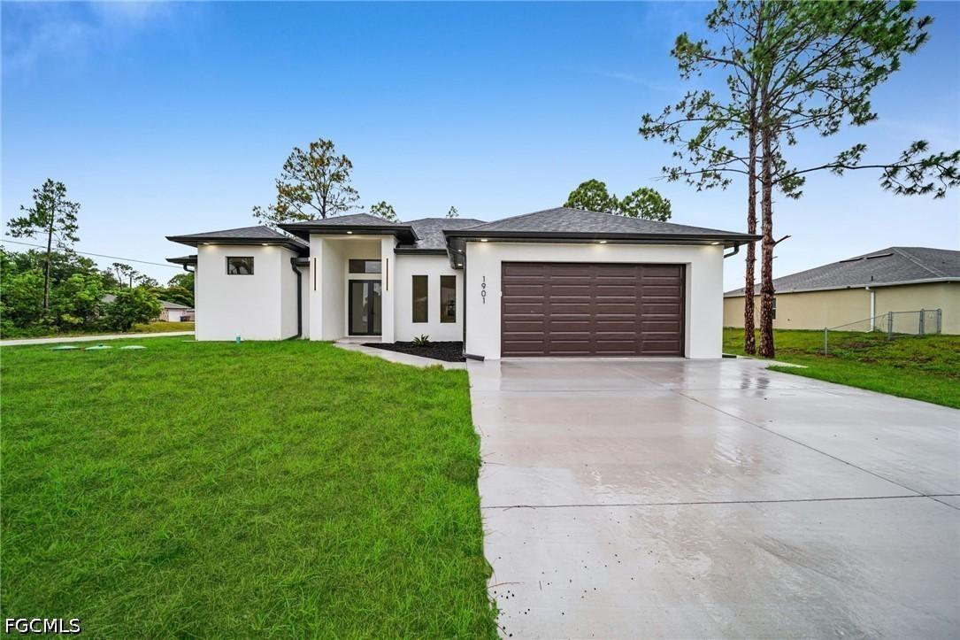 1901 Cedar Ave., Lehigh Acres, FL 33971