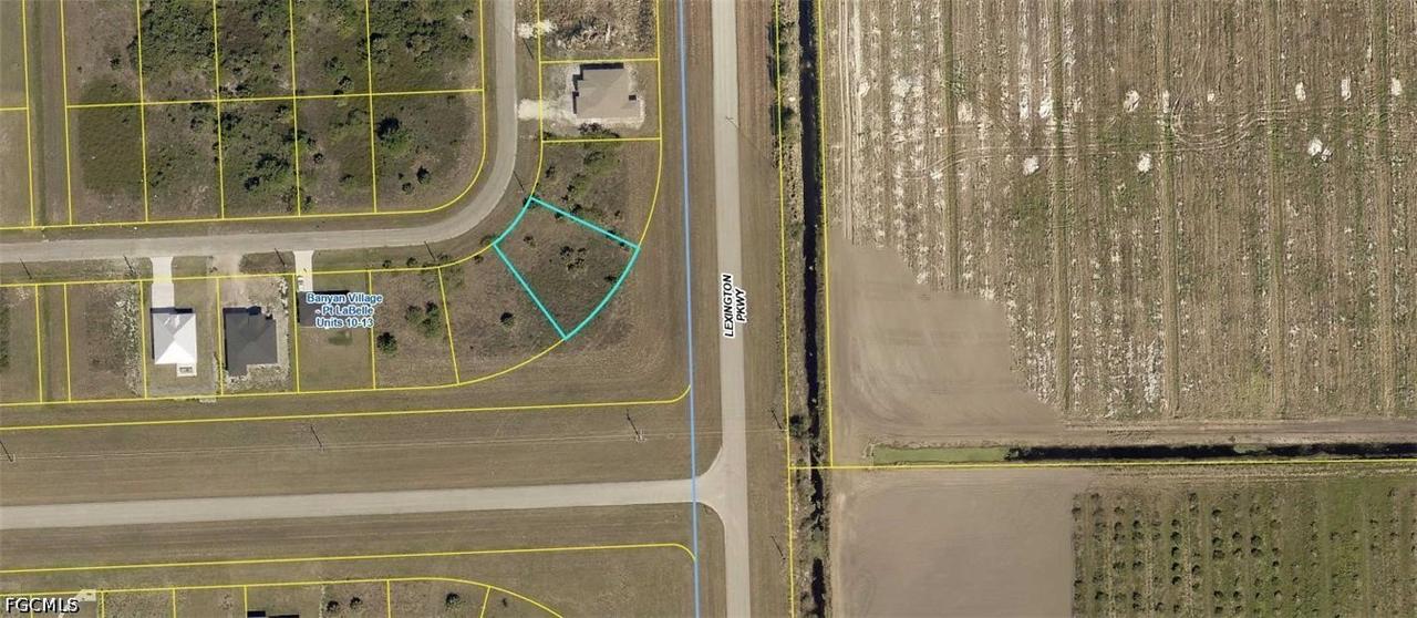 137 Carousel Ave., Labelle, FL 33935