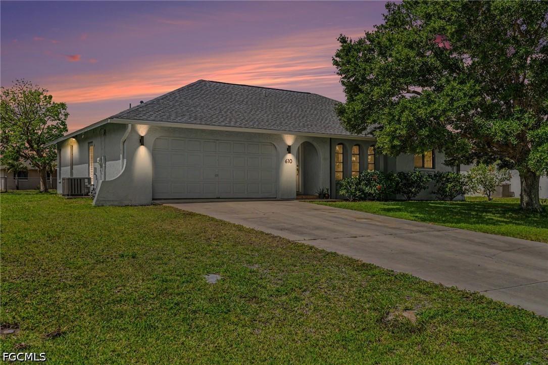 610 Retunda Pkwy., Cape Coral, FL 33904