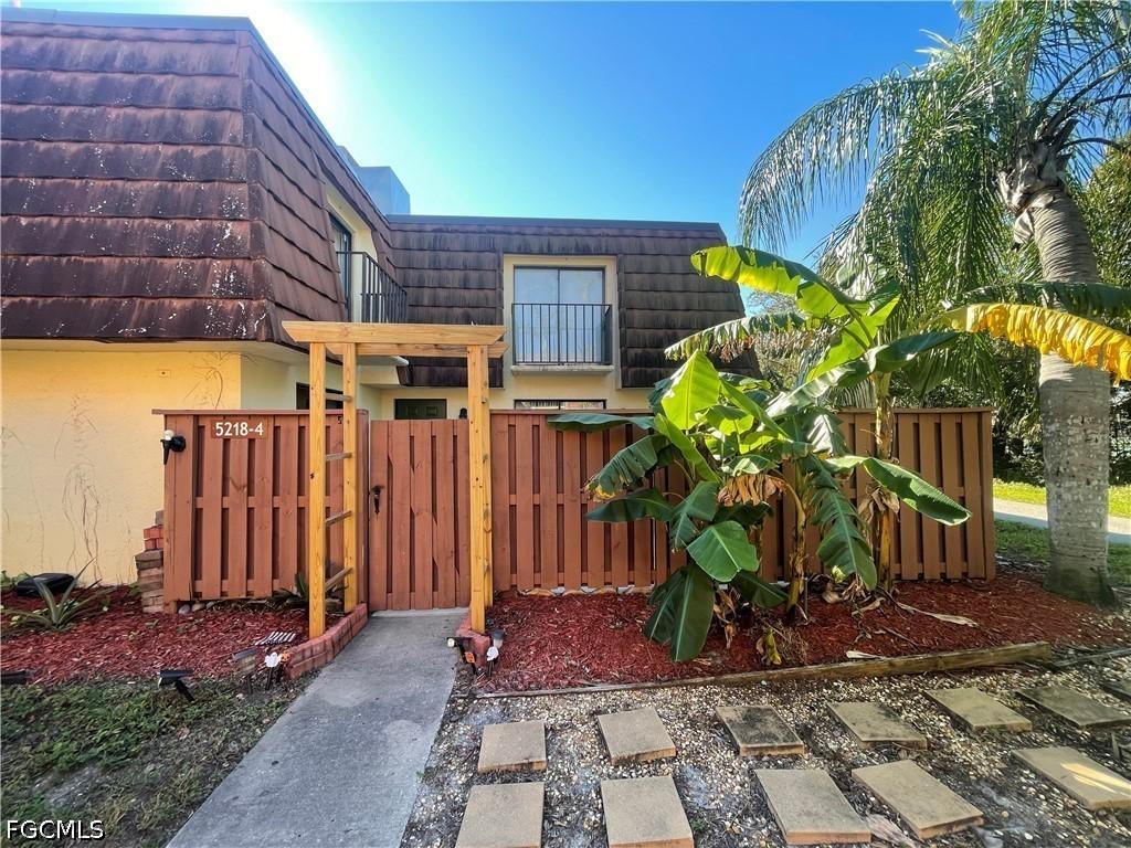 5218 Cedarbend Dr. #4, Fort Myers, FL 33919