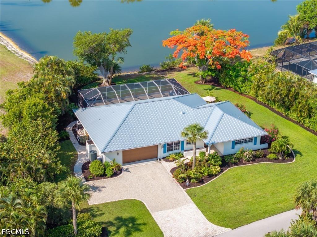 283 Palm Lake Dr., Sanibel, FL 33957