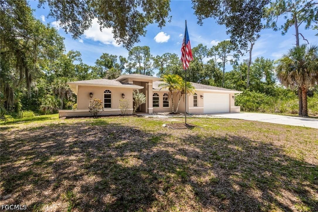 2411 Herzog Rd., Alva, FL 33920