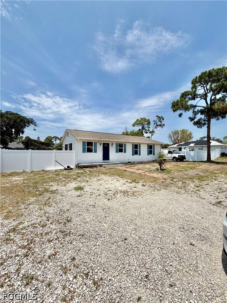 18306 Hepatica Rd., Fort Myers, FL 33967