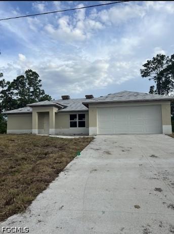 1138 Dutchess St., Lehigh Acres, FL 33974