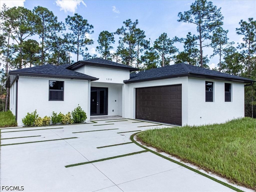 1310 Jefferson Ave., Lehigh Acres, FL 33972