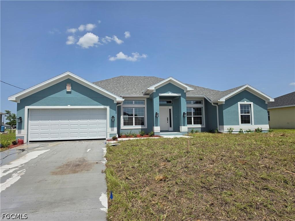 925 NW 8th Pl., Cape Coral, FL 33993