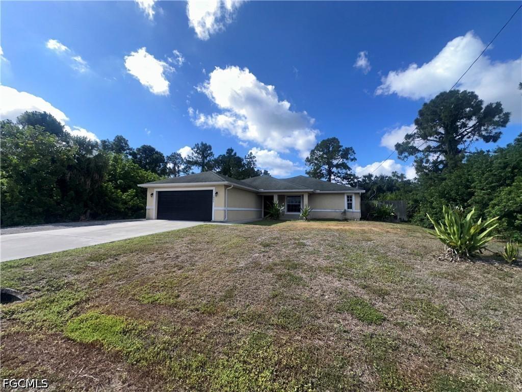 2905 20th St., Lehigh Acres, FL 33971