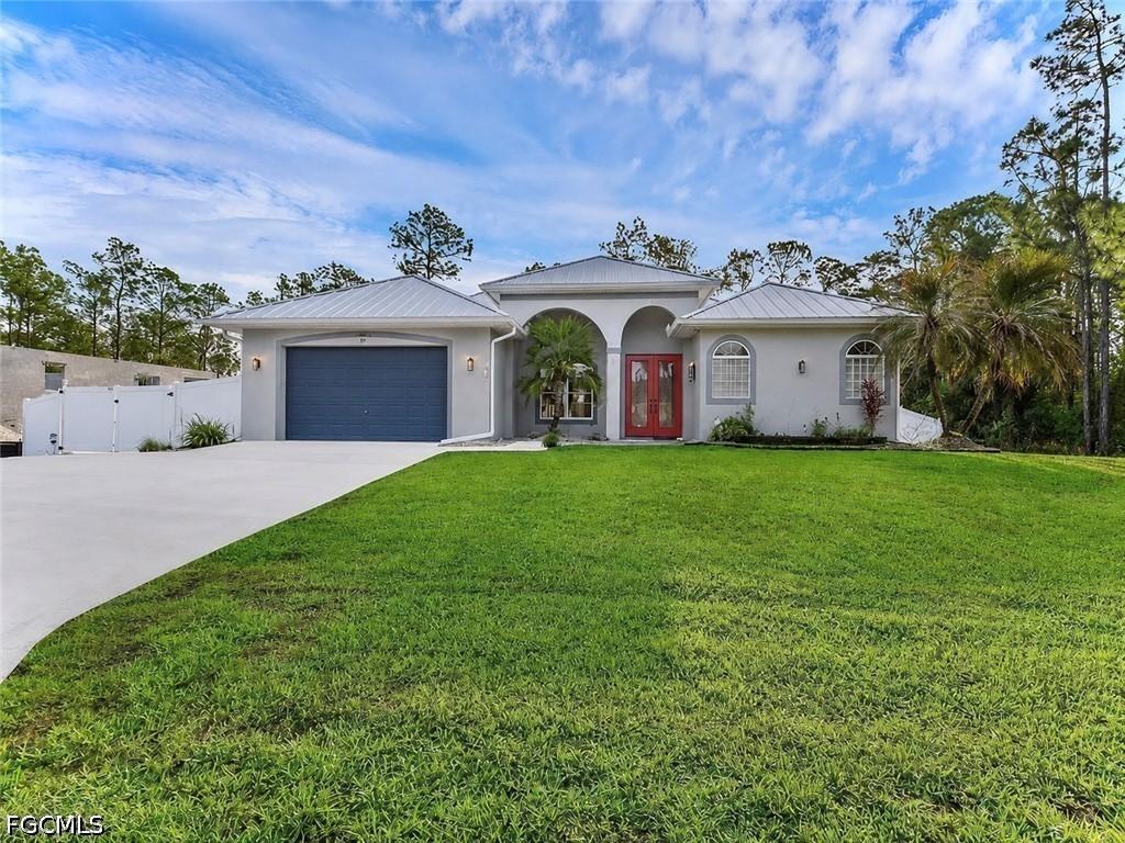 816 Columbus Ave., Lehigh Acres, FL 33972