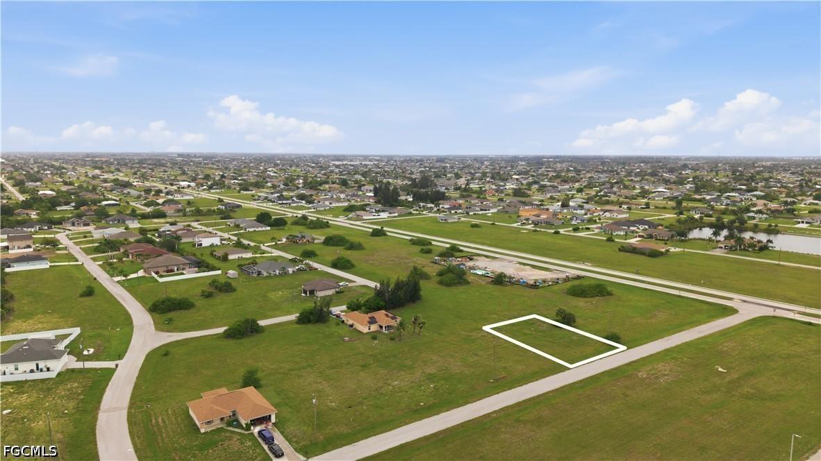 813 NW 31st Pl., Cape Coral, FL 33993