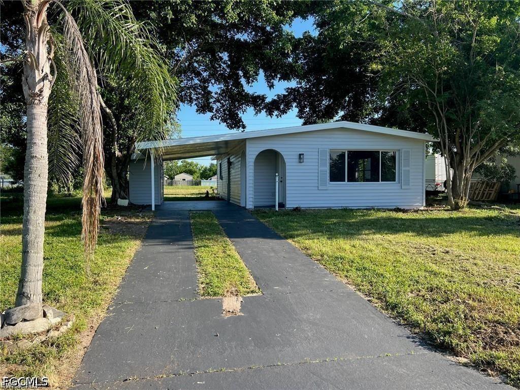 1109 Gifford Ave., Lehigh Acres, FL 33936