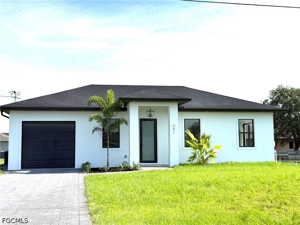 351 Pomona St., Lehigh Acres, FL 33974