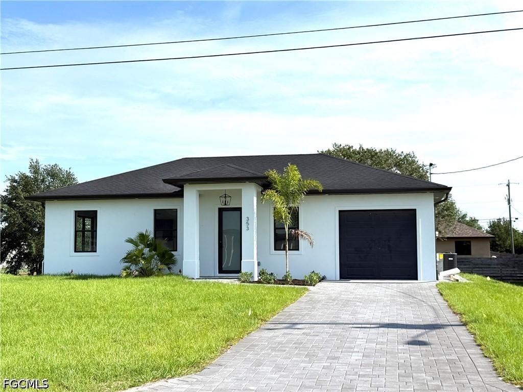 353 Pomona St., Lehigh Acres, FL 33974