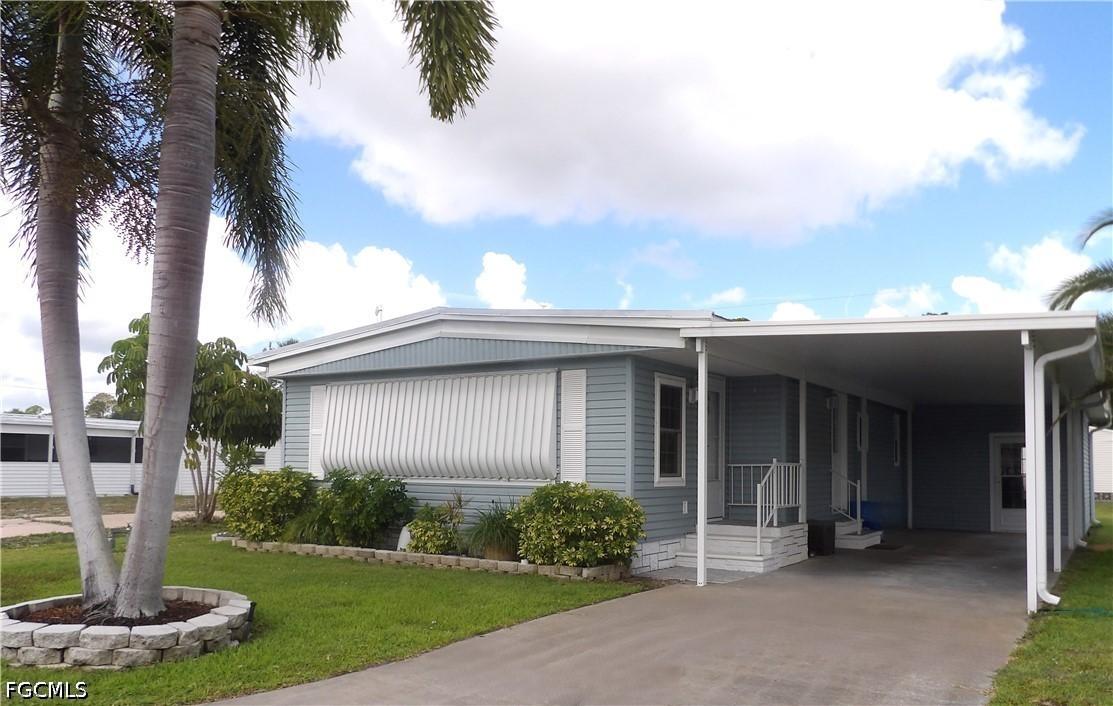242 Shrub Ln., North Fort Myers, FL 33917