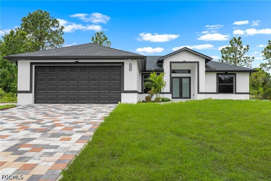 546 Genoa Ave., Lehigh Acres, FL 33974