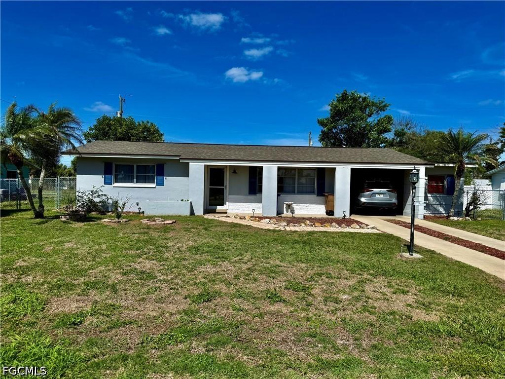 332 Dellwood Ave., Lehigh Acres, FL 33936