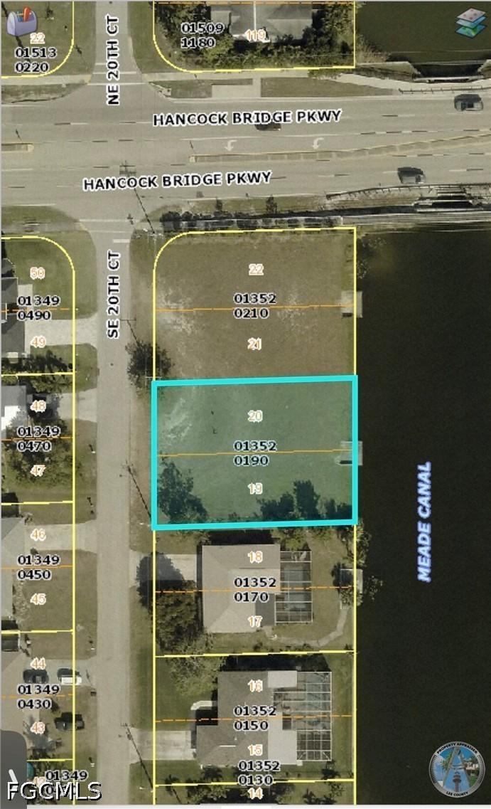 7 SE 20th Ct., Cape Coral, FL 33990