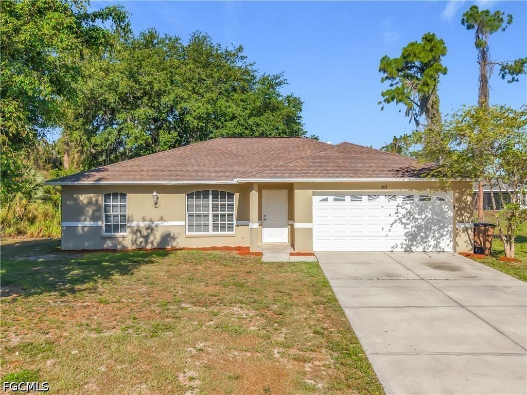 6117 Kramer Ave., Fort Myers, FL 33905