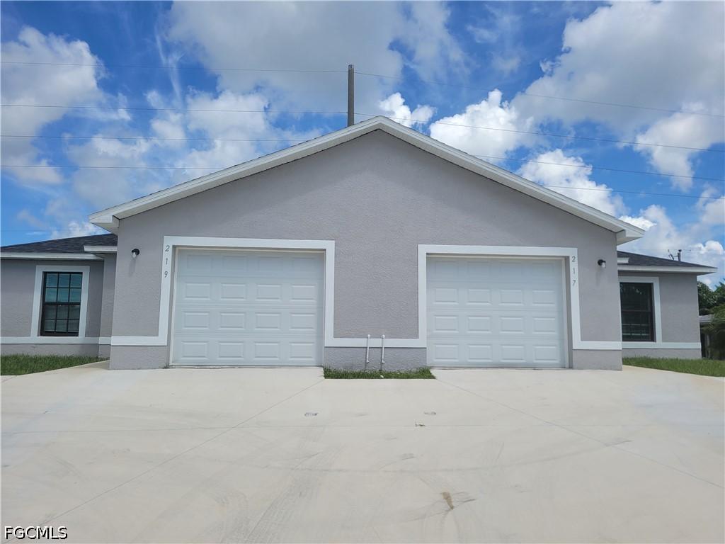217/219 Cape Coral Pkwy., Cape Coral, FL 33914