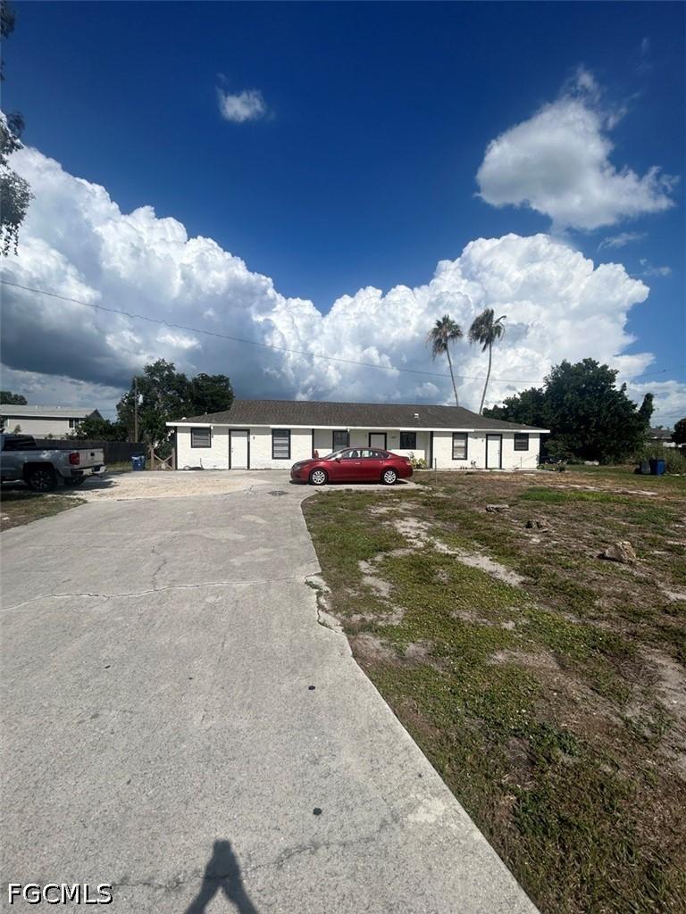 7582-7586 Carrier Rd., Fort Myers, FL 33967