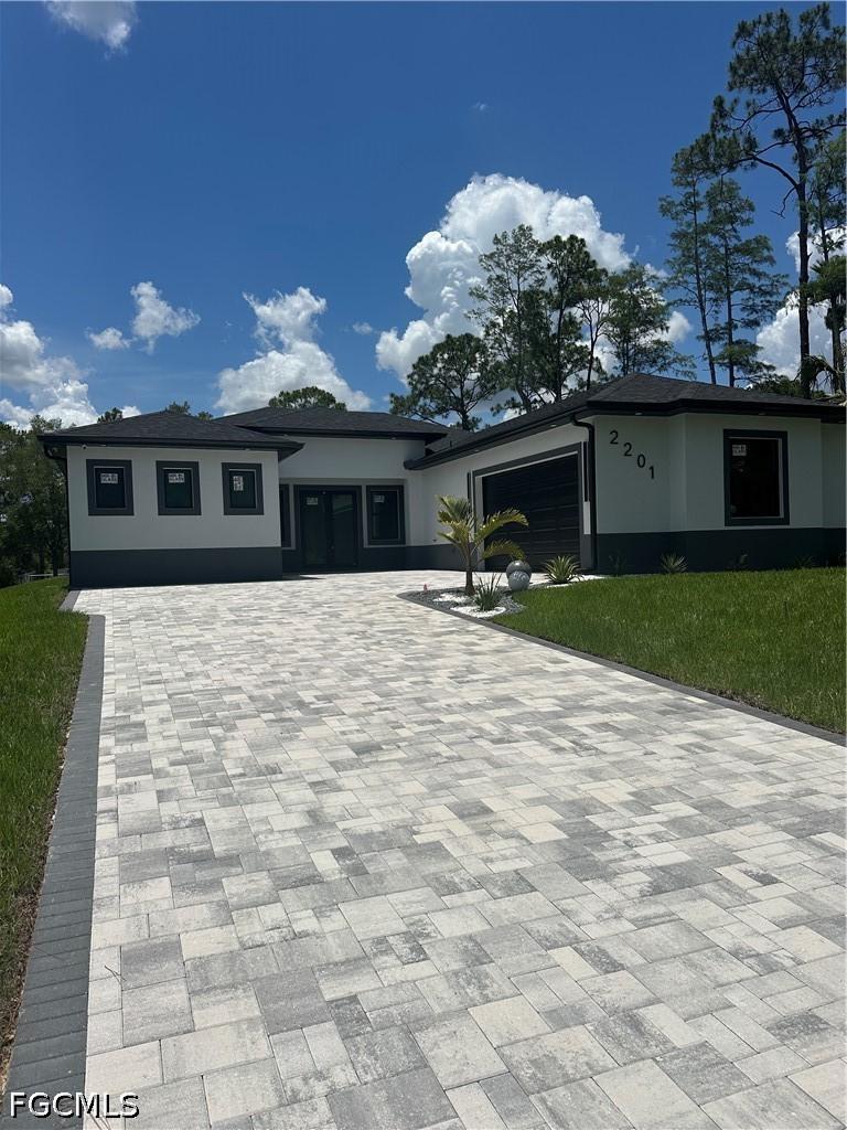 2201 Jackson Ave., Alva, FL 33920