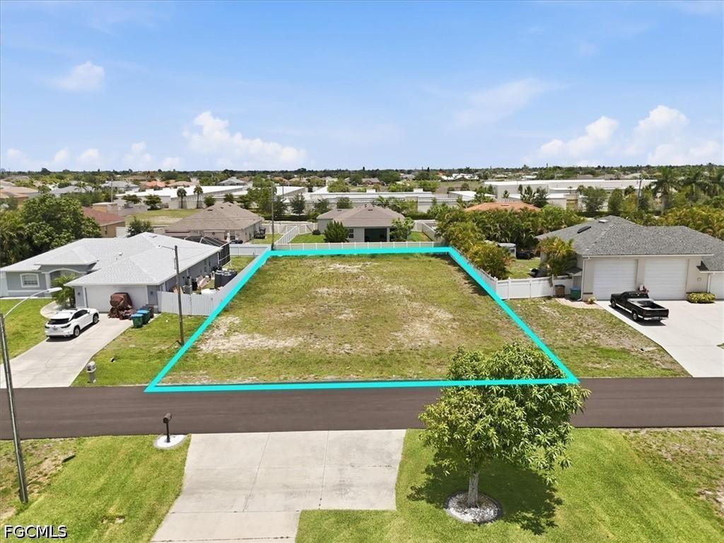 4215 SW 9th Pl., Cape Coral, FL 33914