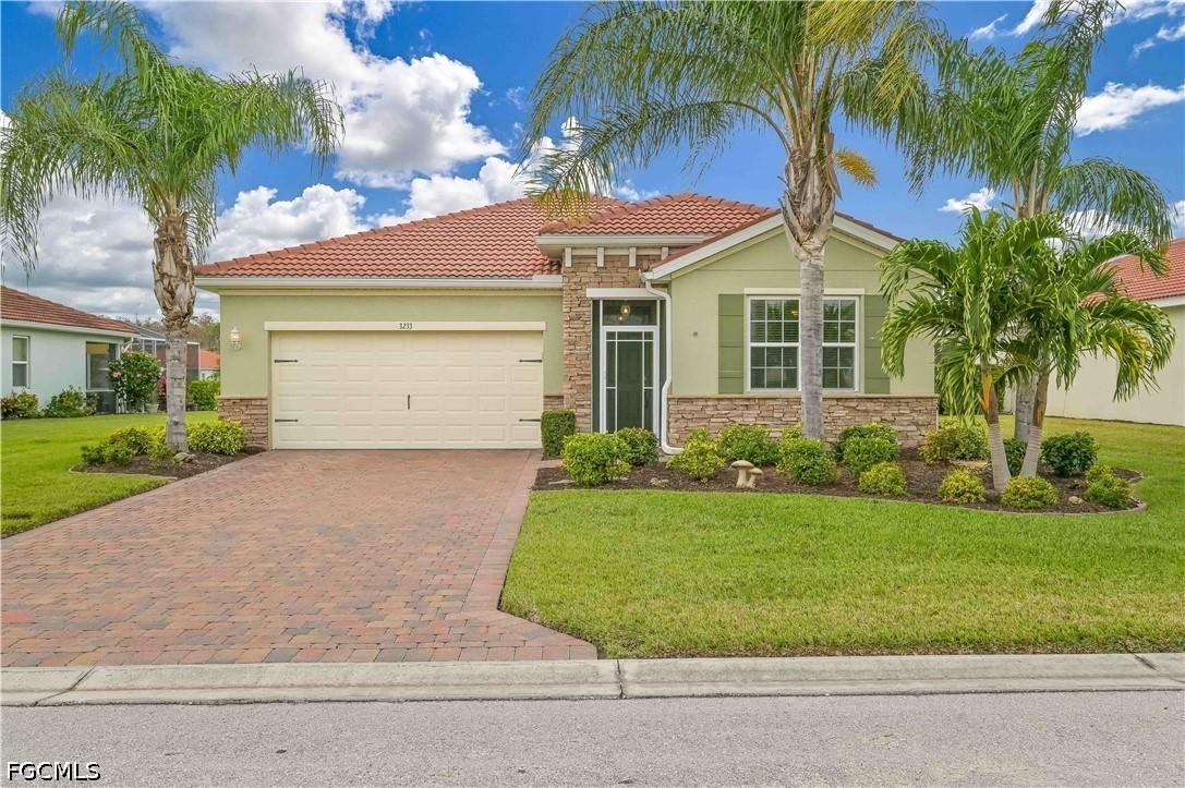 3233 Birch Tree Ln., Alva, FL 33920
