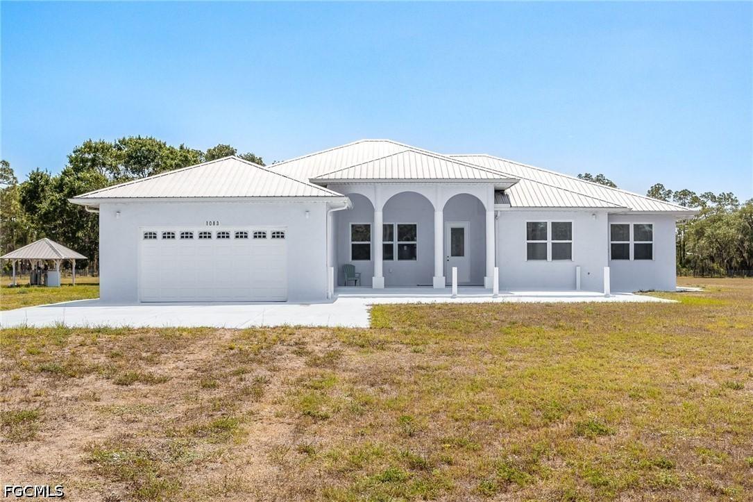 1083 Pollywog Dr., Labelle, FL 33935