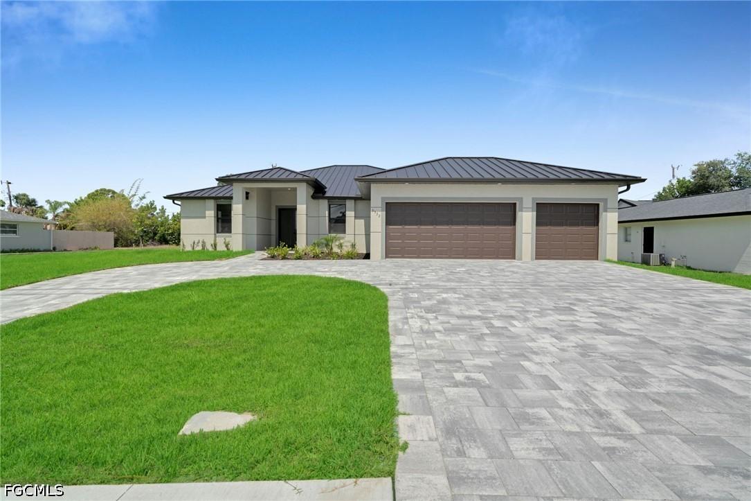 3532 Country Club Blvd., Cape Coral, FL 33904