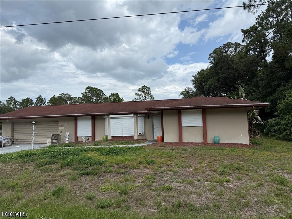 1104 Washington Ave., Lehigh Acres, FL 33972