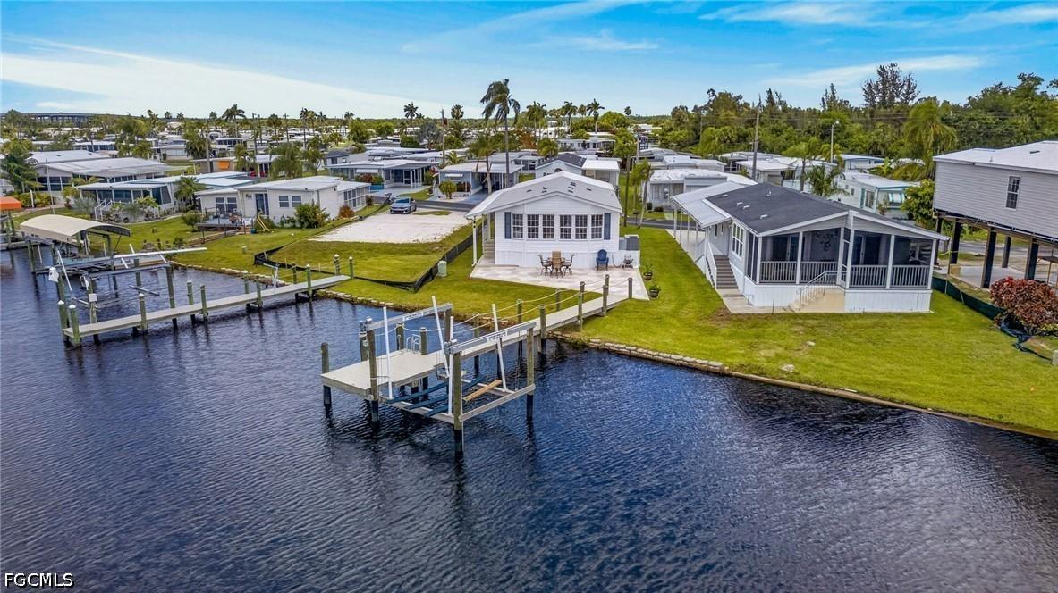 39 Channel Ln., Fort Myers, FL 33905