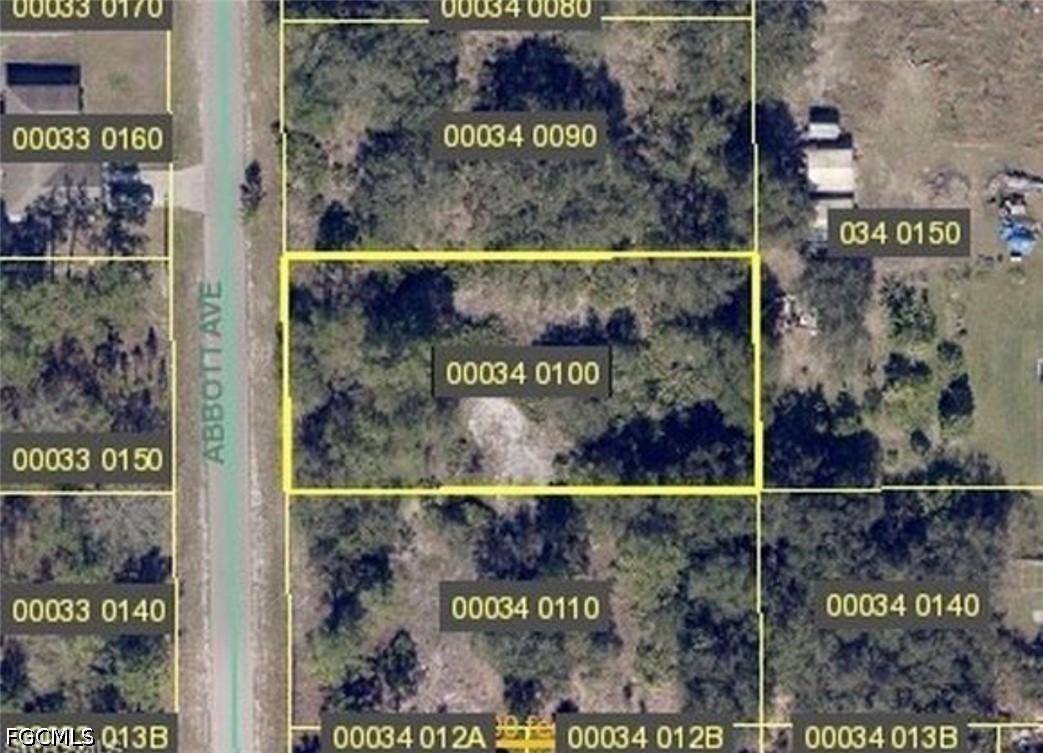 1004 Abbott Ave., Lehigh Acres, FL 33972