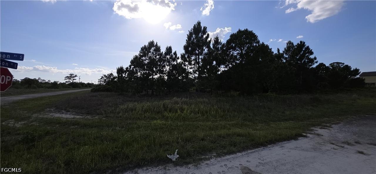 660 Muldoon Ave., Lehigh Acres, FL 33974