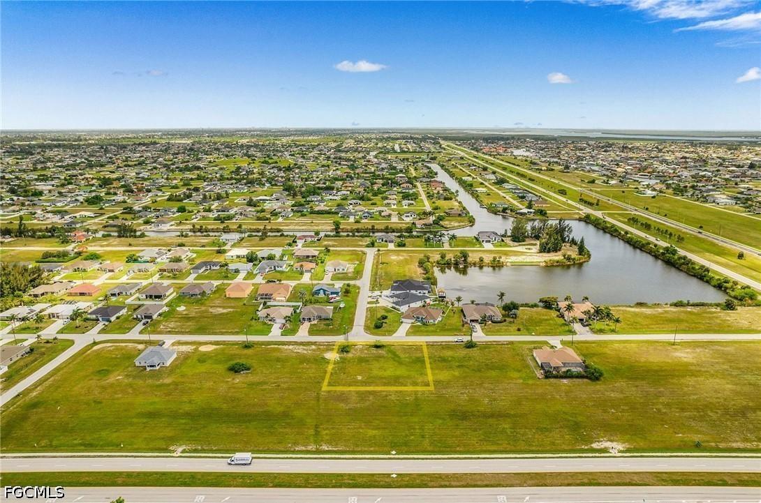 3003 NW 7th Ter., Cape Coral, FL 33993