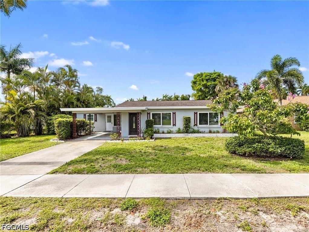 5521 Shaddelee Ln., Fort Myers, FL 33919