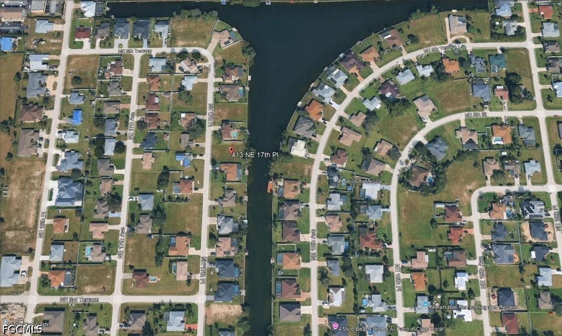 413 NE 17th Pl., Cape Coral, FL 33909