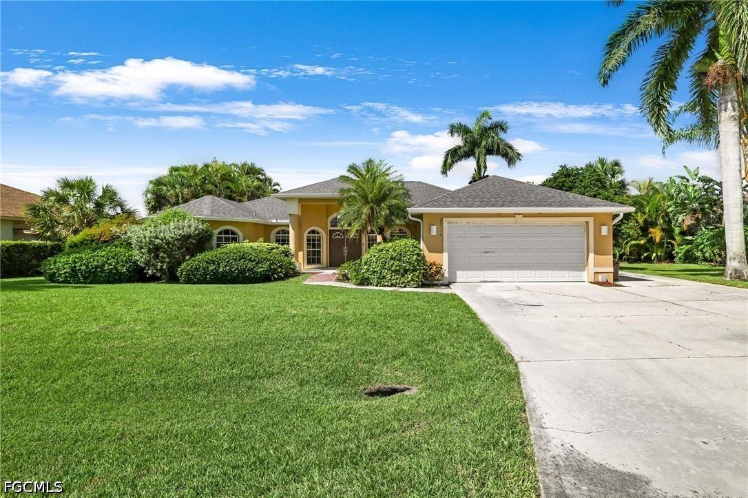 20710 Groveline Ct., Estero, FL 33928