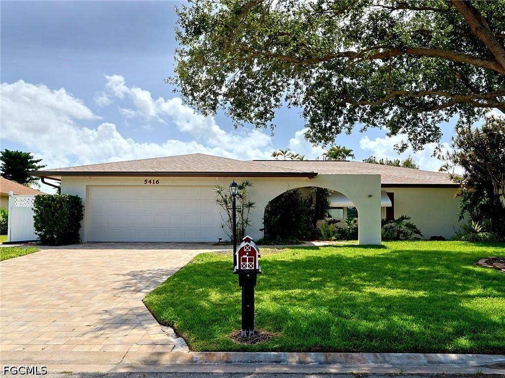 5416 Brandy Cir., Fort Myers, FL 33919