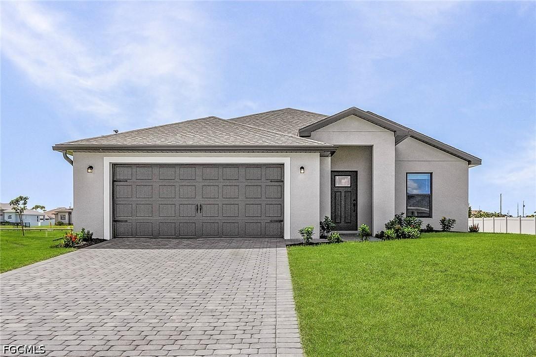 720 Goldrock Rd., Lehigh Acres, FL 33974