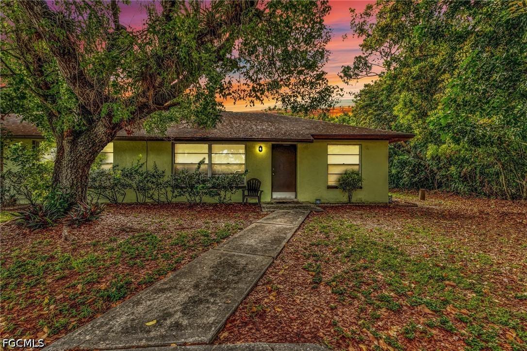 18617/18619 Bartow Blvd., Fort Myers, FL 33967