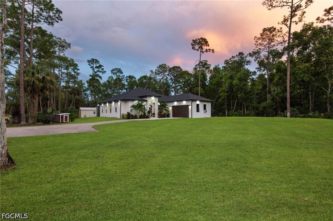 106 18th Ave., Naples, FL 34120
