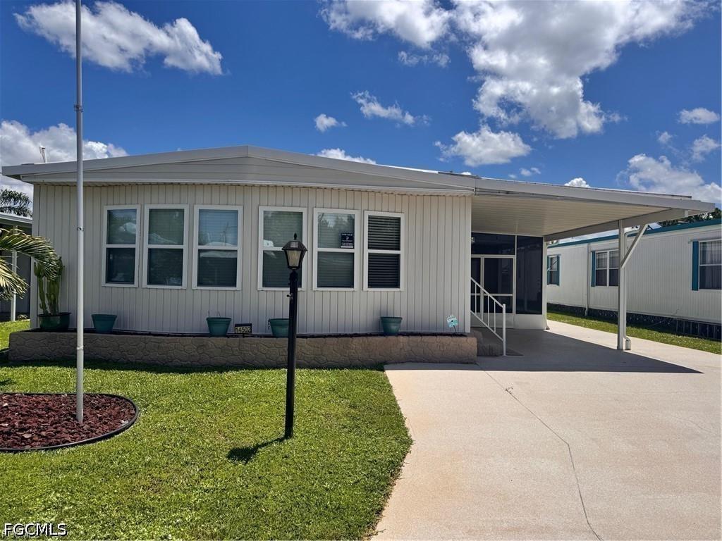 14502 Nathan Hale Ln., North Fort Myers, FL 33917
