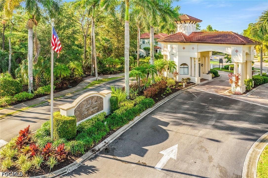 7542 Bristol Cir., Naples, FL 34120