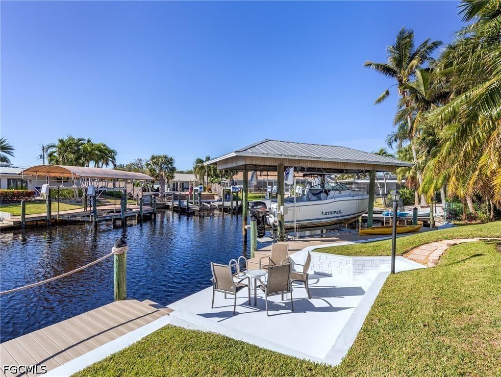 392 Snow Dr., Fort Myers, FL 33919