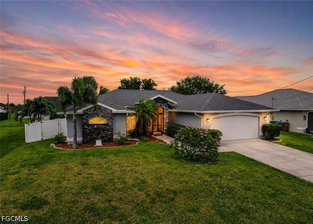 1019 NW 9th St., Cape Coral, FL 33993